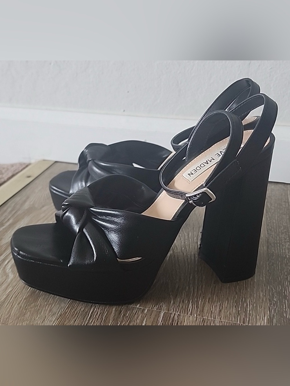 Steve Madden Black leather Platform Knot Slingback Heels 6.5 EUC